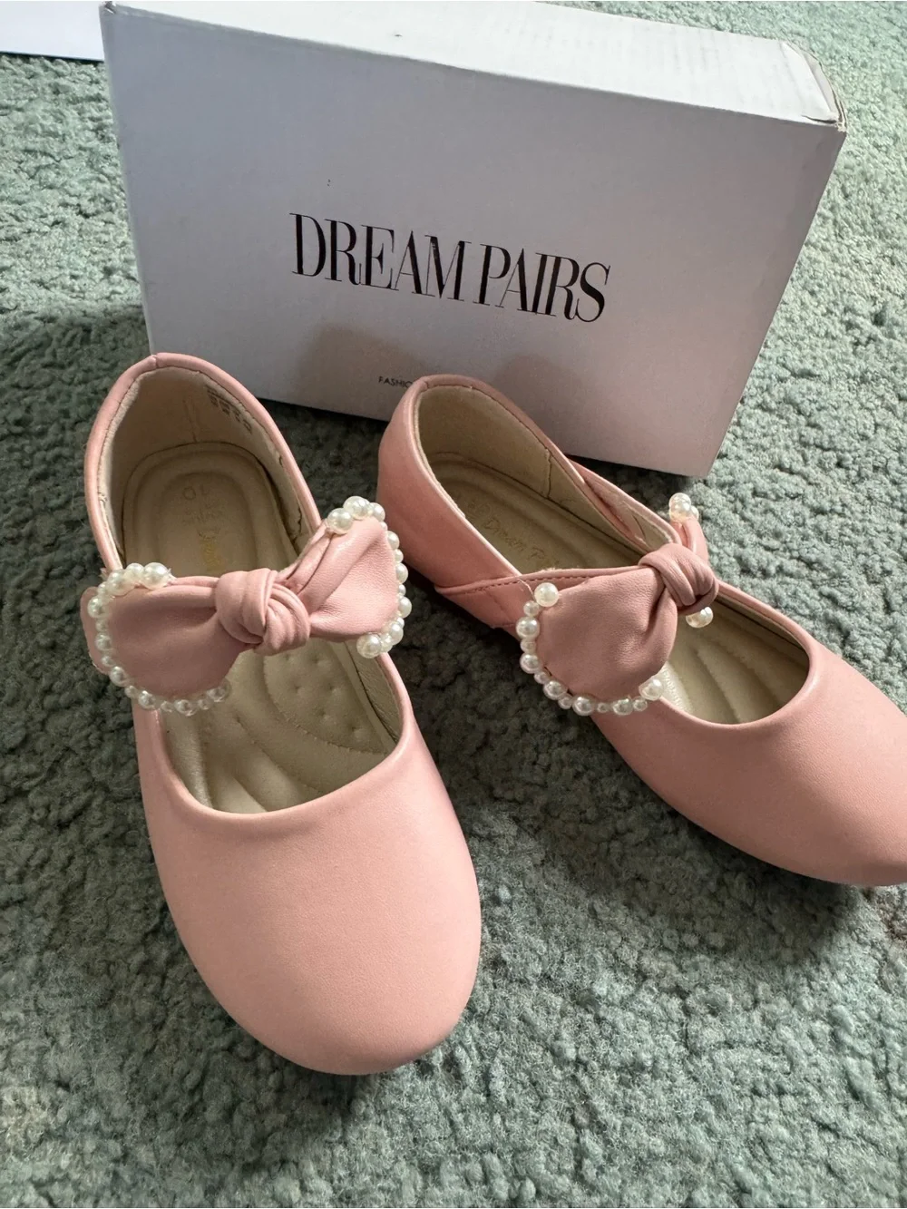 Dream Pairs Girls Pearl Bow Mary Janes in Blush Pink